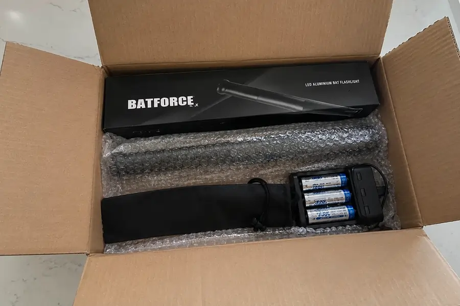Qinux BatForce flashlight